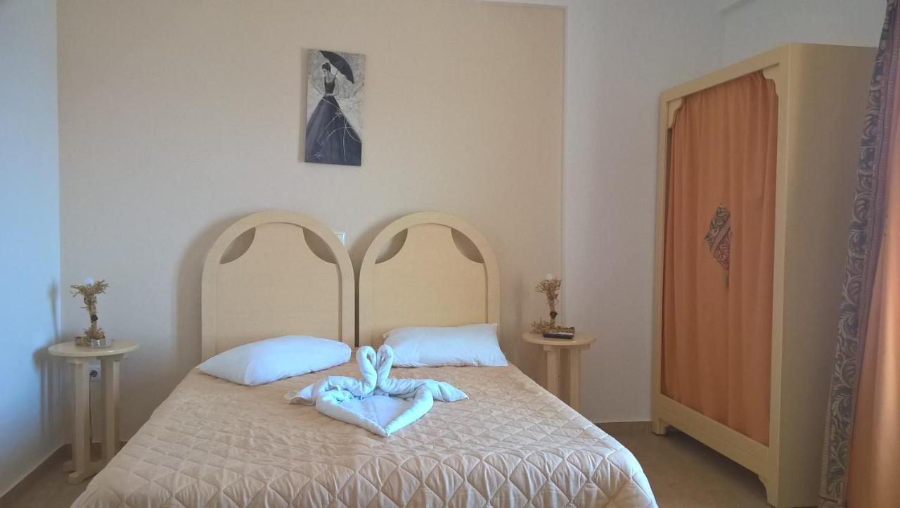 Appartement Gyrouli 1 à Pera Gyalos Extérieur photo